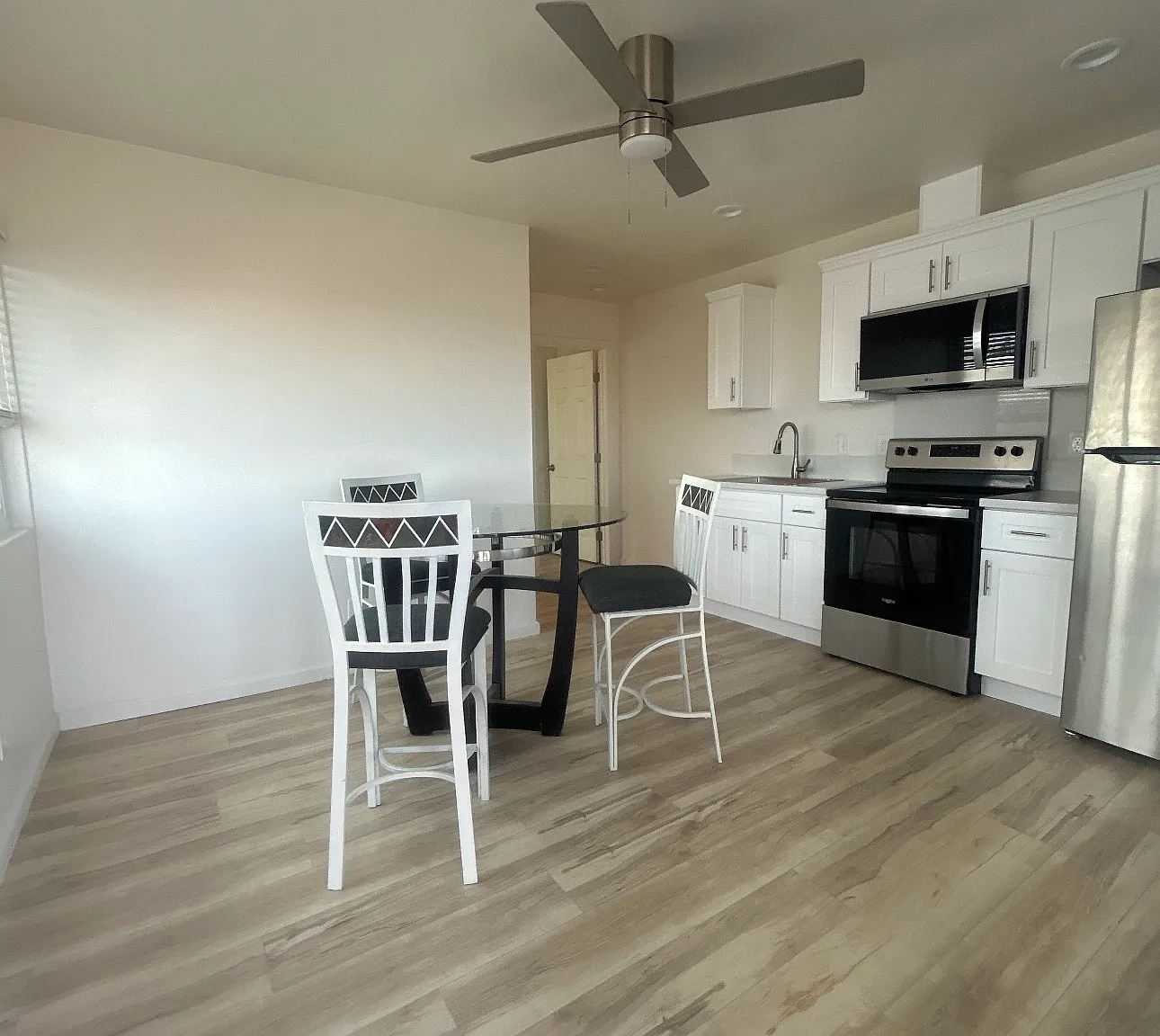 1 bed, 600 sqft, $1,795 — Photo 2
