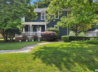 703 N Main St, Roanoke, IL