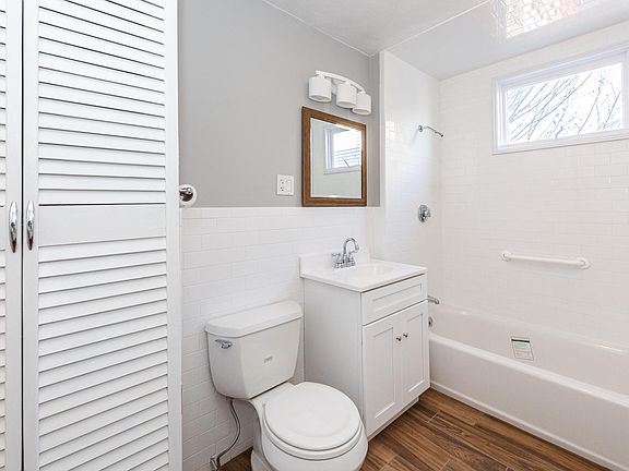 5th image of 15 Hutchinson St APT 2