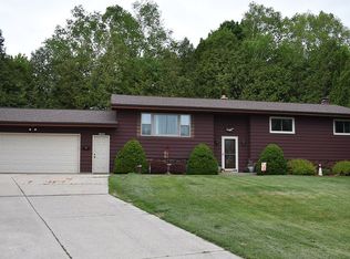 W4490 Willow Bend Rd, Waldo, WI 53093