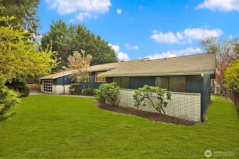 2nd image of 12511 37th Avenue NE