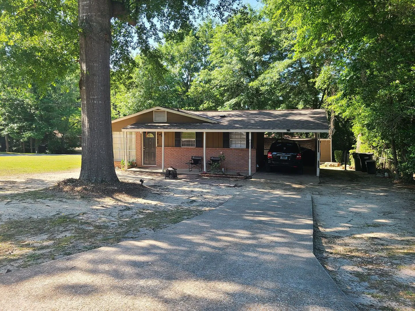 6142 Luna Dr photo 1