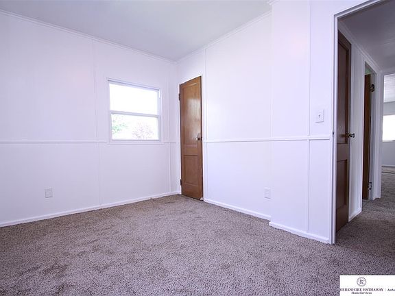 4th image of 6751 Seward St