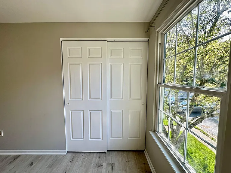 4 Abbey Bridge Ct — Photo 31