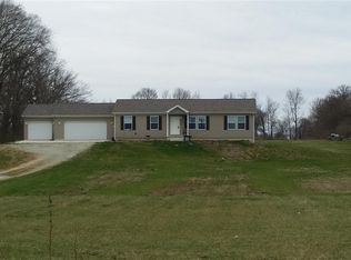 6285 E 1050 N, Syracuse, IN 46567