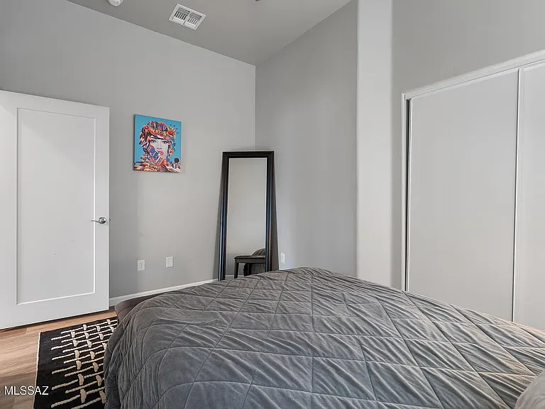 156 E Stone Ct — Photo 24