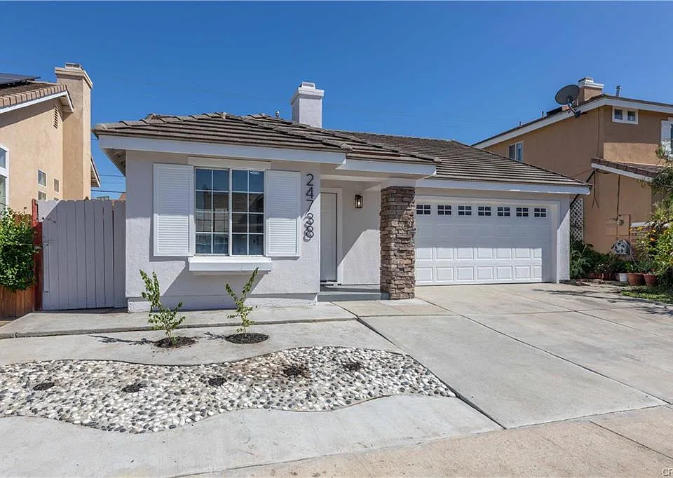 24738 Carmel Dr