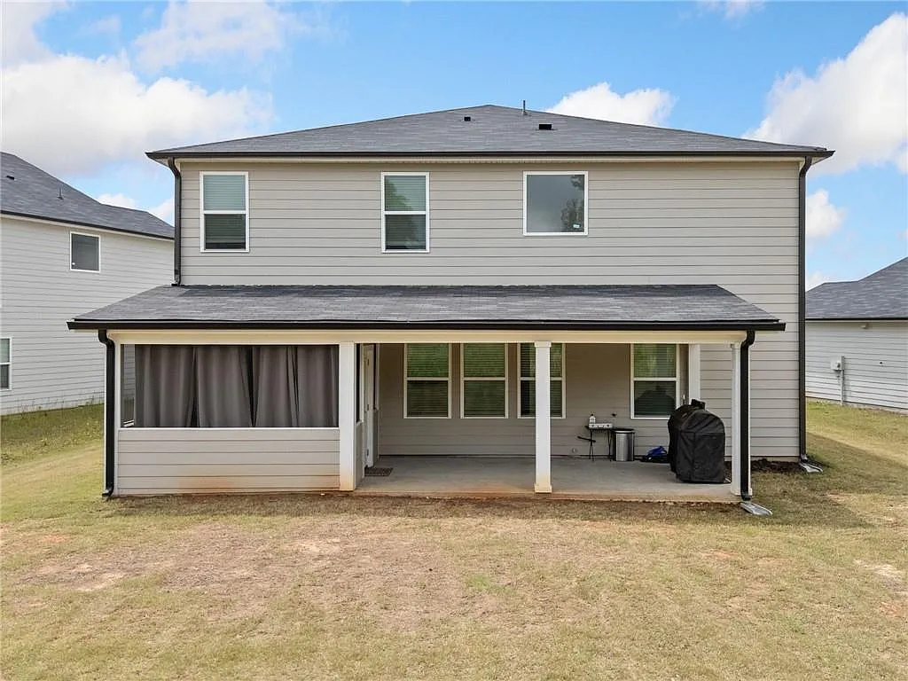 5 bed, 3.0 bath, 3007 sqft, $2,900 — Photo 3