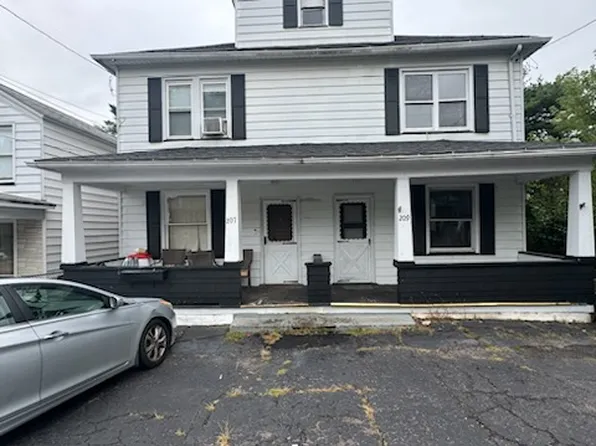 209 Chamberlain St, Wilkes Barre, PA 18705