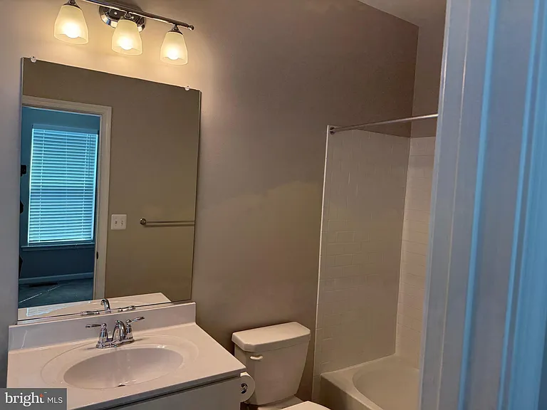 221 Narrowleaf Way — Photo 55