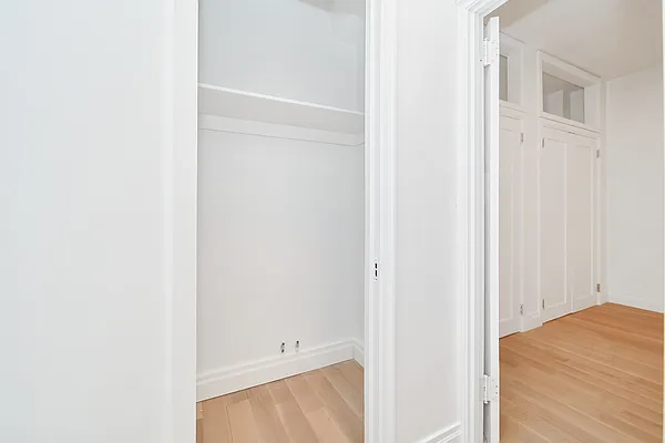 Rented by Living New York | media 12