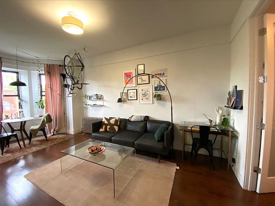 1st image of 227 Hancock St APT 17