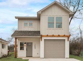 1403 Maple St, Bonham, TX 75418