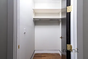 Rented by Rennit Inc.