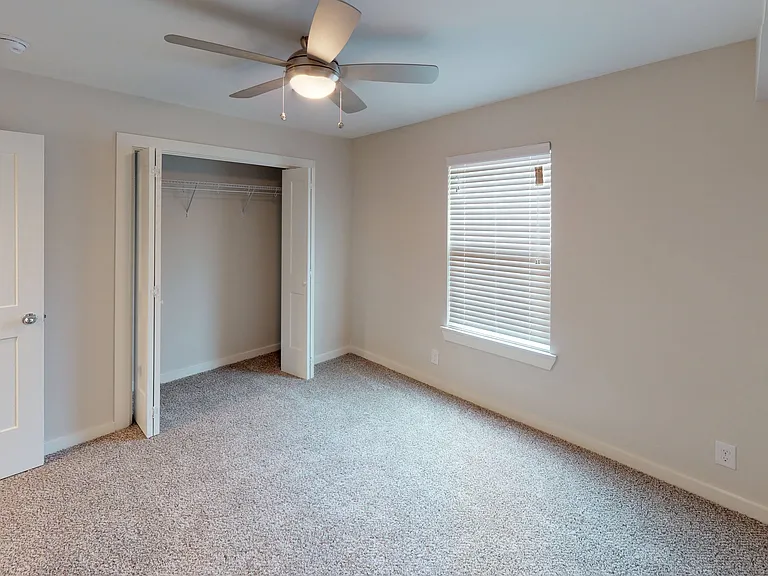 Treemont Apartments — Photo 55