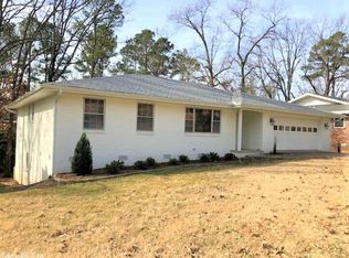 28 Kingspark Rd, Little Rock, AR 72227