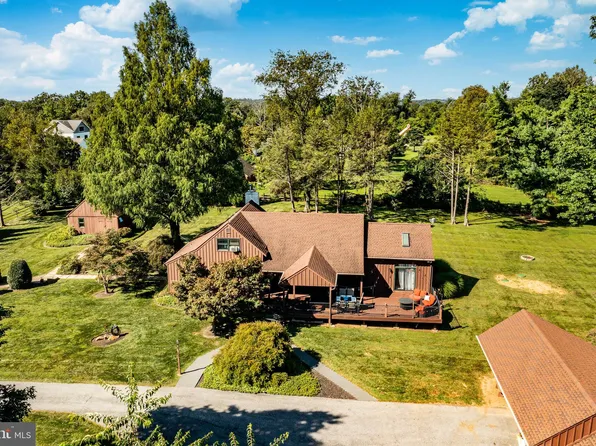 361 Glen Mills Rd, Thornton, PA 19373