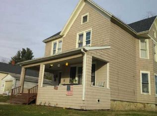 534-534 1/2 E Wyandotte St, Freeport, IL 61032