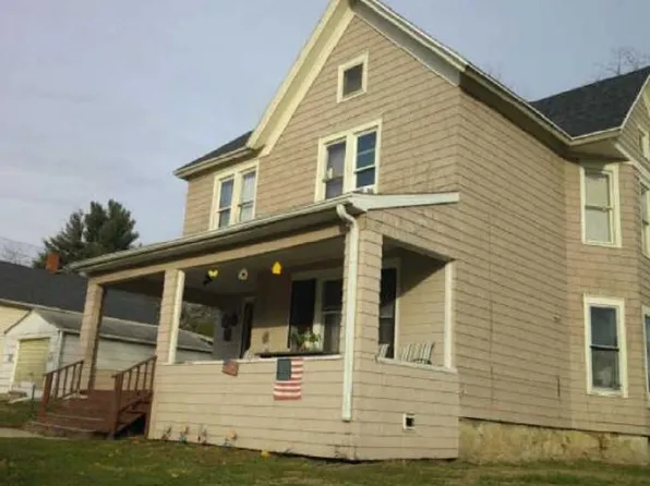 534-534 1/2 E Wyandotte St, Freeport, IL 61032