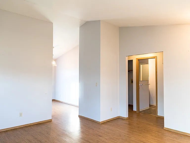 1158 SW 14th Ave — Photo 5