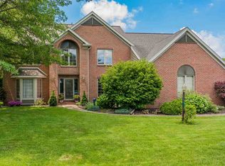 51593 Fox Pointe Ln, Granger, IN 46530