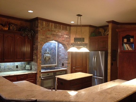 4th image of 771 N Creekwood Dr
