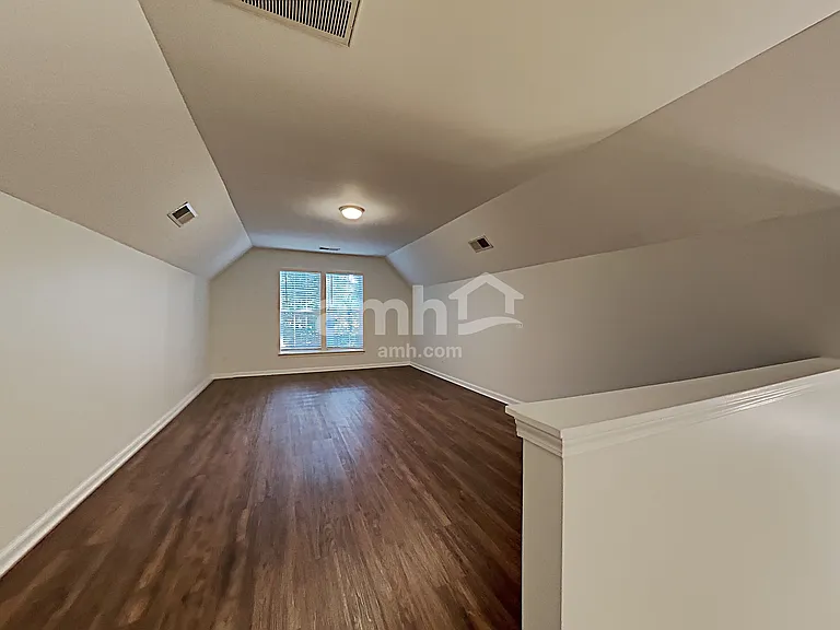 10232 Meadow Crossing Ln — Photo 17