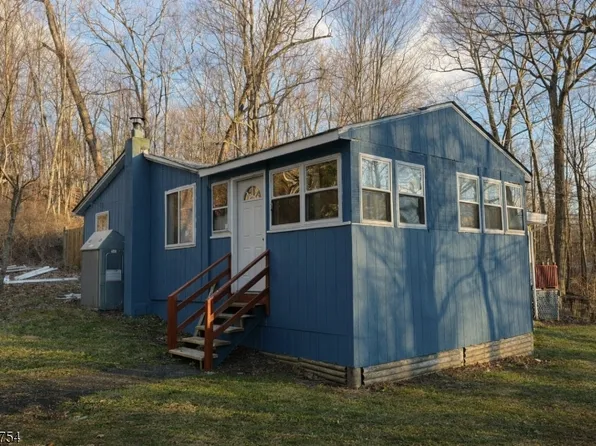 901 Chestnut Path, Stillwater Twp., NJ 07860