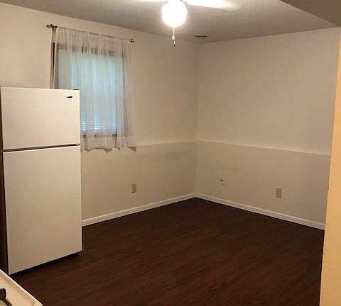 Living/Kitchen area