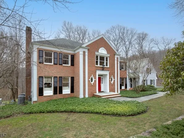 15 Charles Rd, Bernardsville Boro, NJ 07924