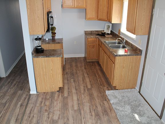 3rd image of 699 E Summit Ave