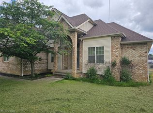 25882 Tryon Rd, Bedford, OH 44146