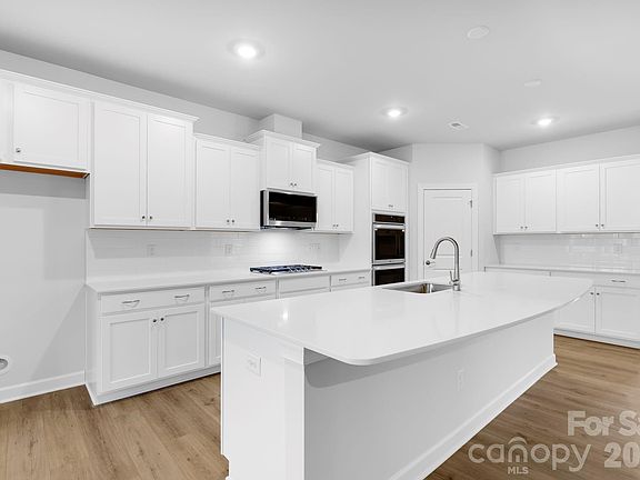 3rd image of 4284 Camden Glen Rd #161