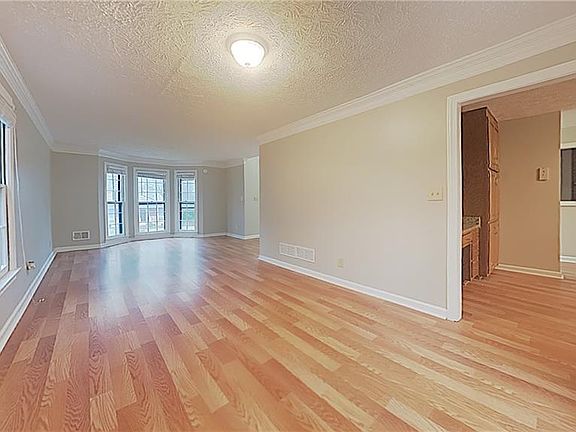 4th image of 3374 Kenilworth Ct