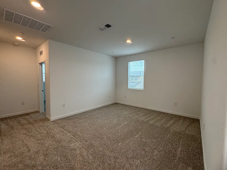 8143 Champart Cir — Photo 24