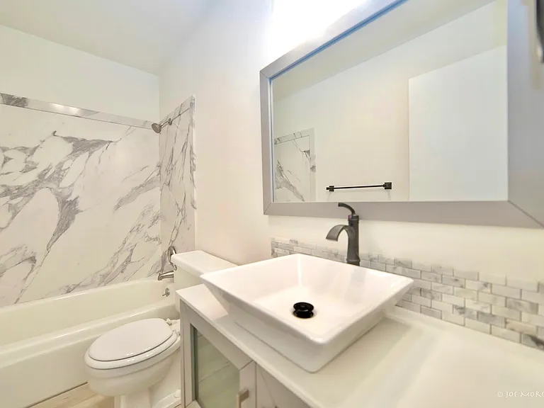 1565 NW Wall St #136/137 — Photo 15