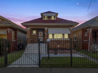 8125 S Manistee Ave, Chicago, IL