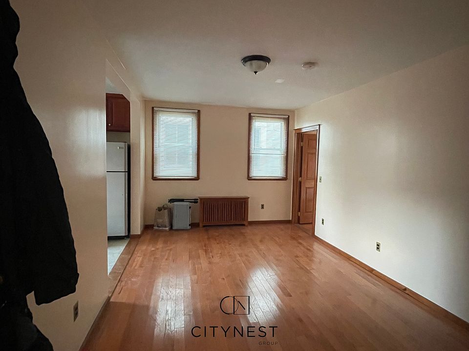 1st image of 18-09 26th Ave #1