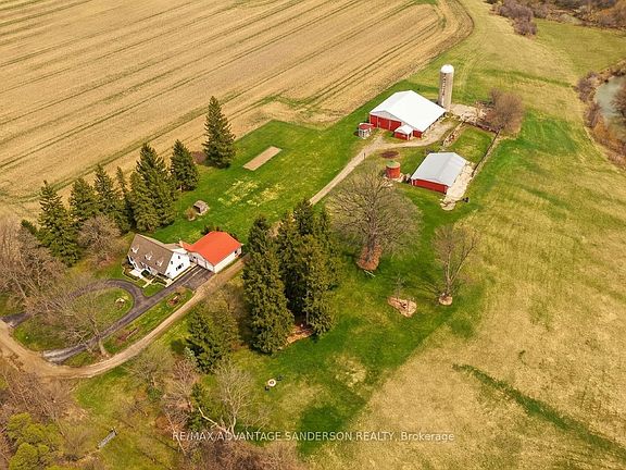 3rd image of 11247 Maple Rd