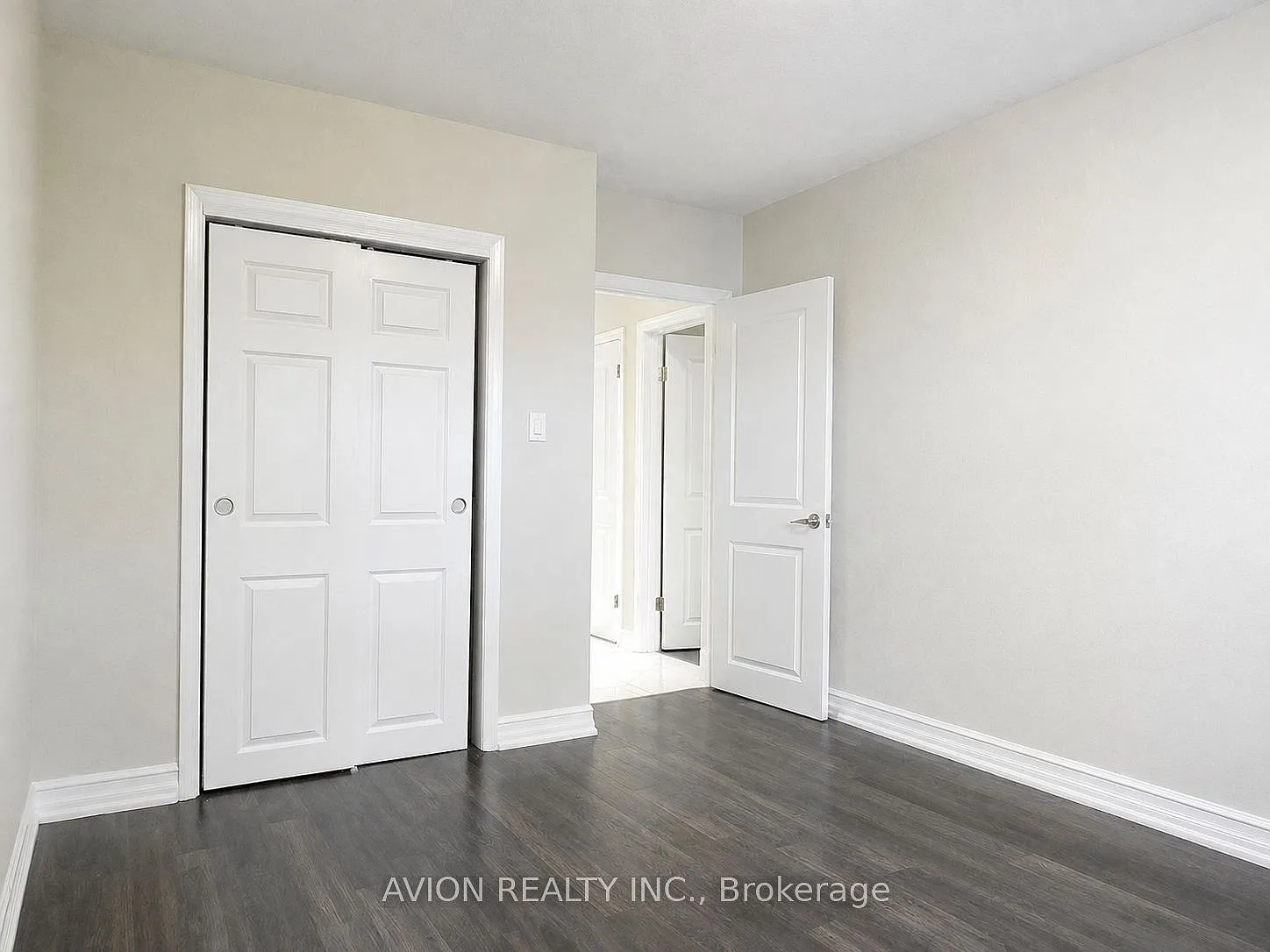 3 bed, $2,699 — Photo 4
