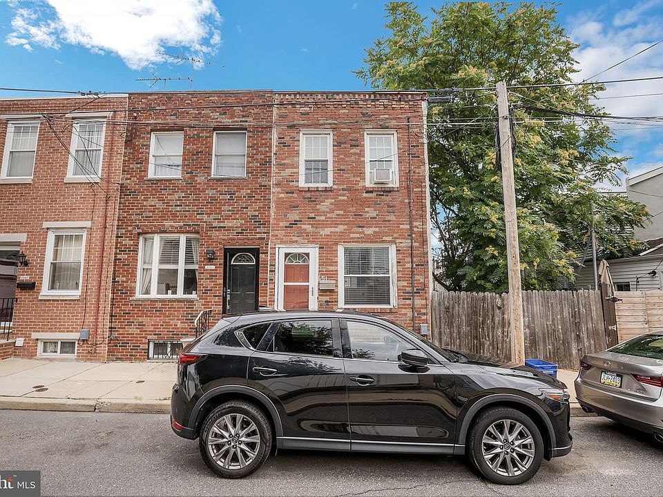 1st image of 2551 E Dakota St