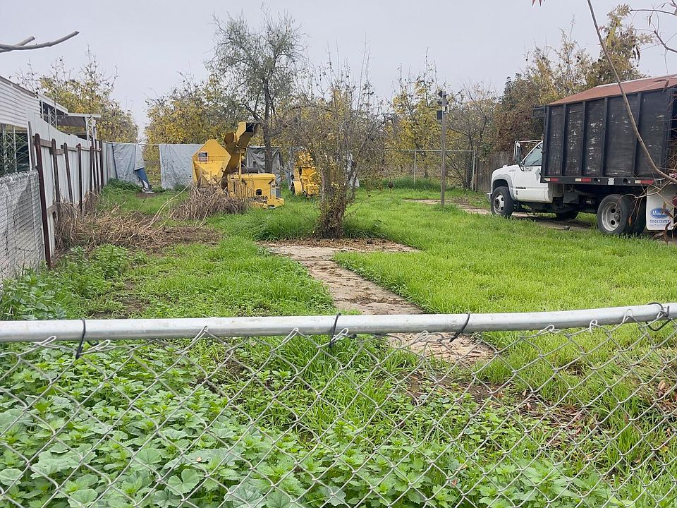 1st image of 632 S Avery Avenue