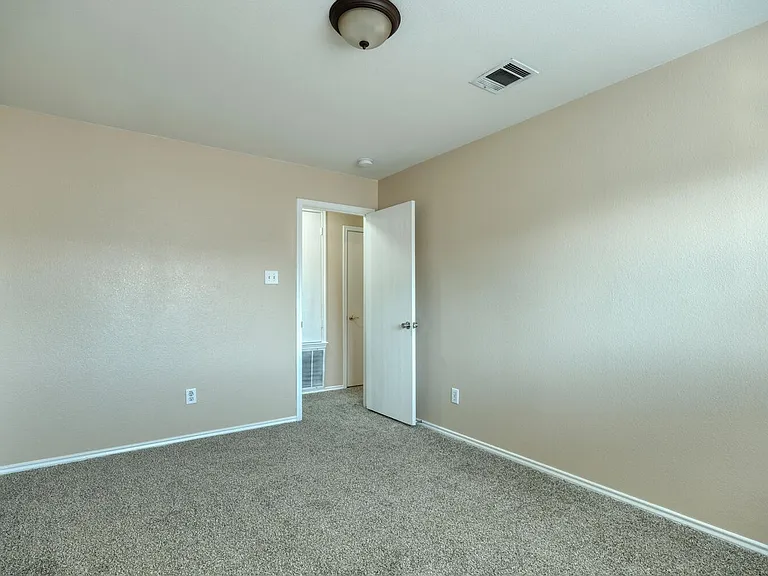 7537 Redrick Dr — Photo 13