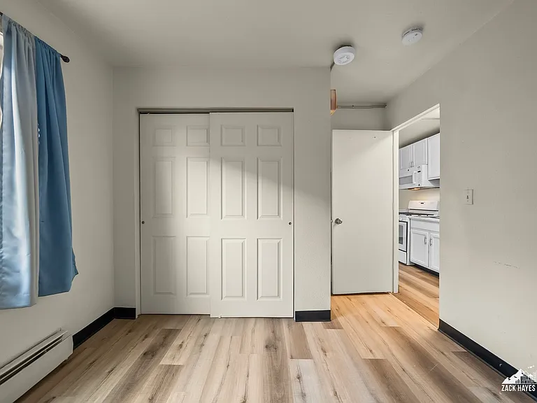618 Gambell St #11 — Photo 49