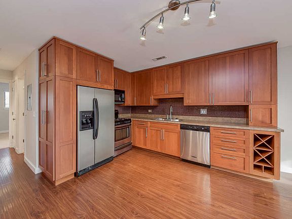 4th image of 2230 Abbeywood Dr APT F