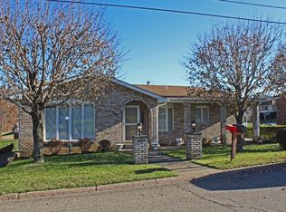 507 Shady Ln, Follansbee, WV 26037