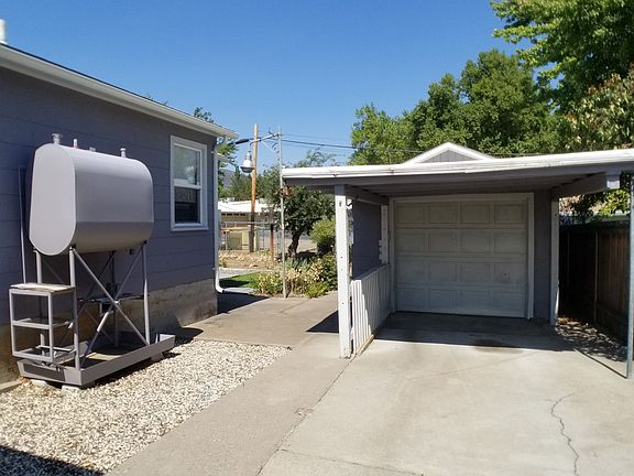 3rd image of 608 Yama St