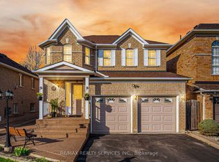 11 Poplar Plains Rd, Brampton, ON L7A2E3