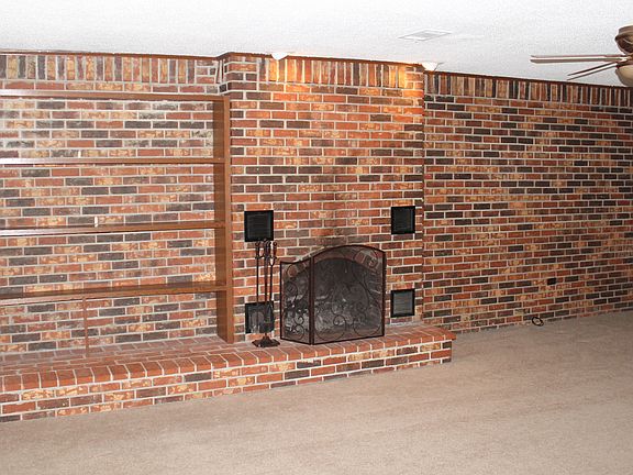 2nd image of 9063 Pasadena St