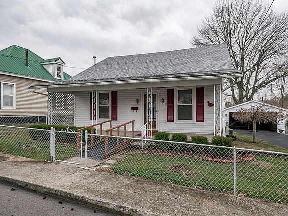 2nd image of 1940 Brent St